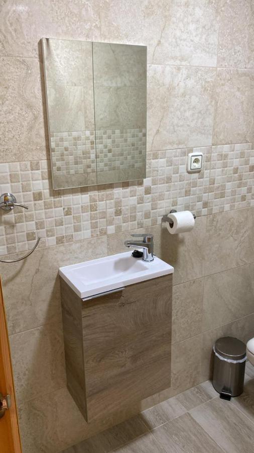 Habitacion Grande Con Bano Privado En Coin A 30Km De La Playa Exteriör bild